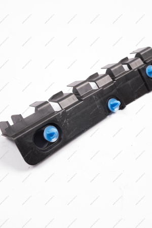 Кронштейн Lada LARGUS заднего бампера левый Renault RENAULT 8200846225