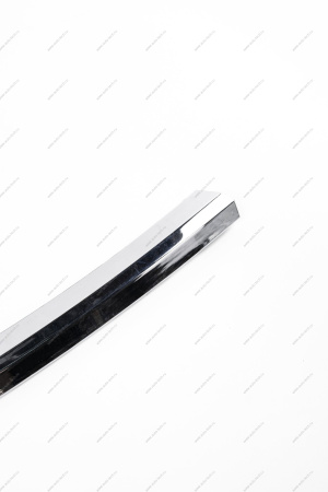 Молдинг переднего бампера верхний правый (хром) LADA Largus (FL) NEW Россия Россия 8450090634