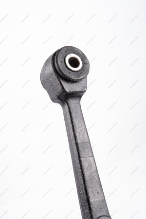 Рычаг ВАЗ-2190 передней подвески нижний с шарнирами в сборе Lada LADA 8450109195