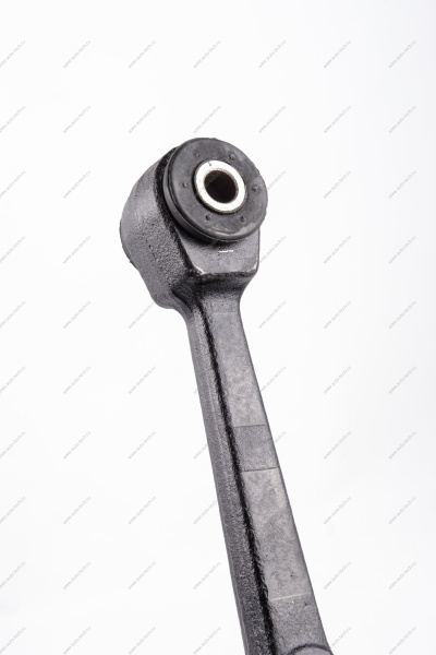 Рычаг ВАЗ-2190 передней подвески нижний с шарнирами в сборе Lada LADA 8450109195