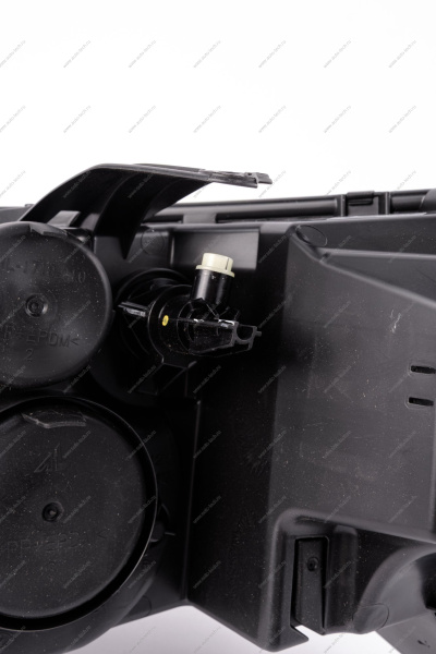 Фара правая LADA Largus (FL) NEW лампа H7 ORIGINAL Lada LADA 8450095268