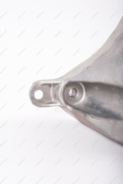 Кронштейн левой опоры подвески двигателя (P4M,P4P-BVM5) LADA XRAY Lada LADA 8450009700