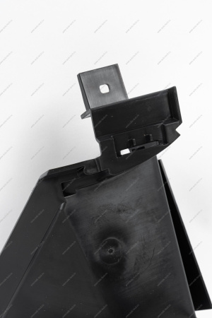 Щиток воздухонаправляющий нижний правый LADA Largus (FL) NEW Lada LADA 8450090774