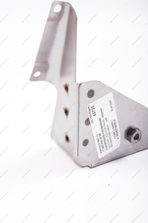 Кронштейн LADA NIVA TRAVEL переднего бампера боковой левый Lada LADA 21230280303380