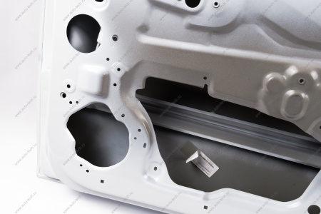 Дверь LADA Vesta/Веста передняя правая в цвет 221Ледниковый (белый) API Api 8450039385-221