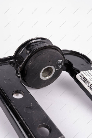 Кронштейн переднего шарнира растяжки передней подвески с подушкой в сборе ВАЗ-2190 Lada АвтоВАЗ 21900290404910 Кронштейн переднего шарнира растяжки передней подвески с подушкой в сборе ВАЗ-2190 Lada АвтоВАЗ 21900290404910