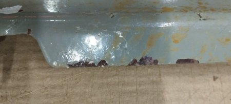 УЦЕНКА Стойка новая Lada Vesta рамки радиатора левая (катафорезный грунт)( Следы коррозии, местами сколы грунта ) Lada LADA 8450039312