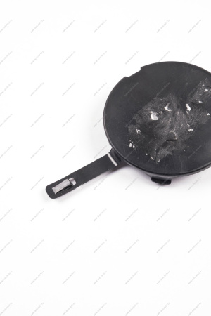 Заглушка окна переднего бампера LADA Largus/Лада Ларгус под буксир. крюк.191 крашеная Lada LADA 8450000302-191