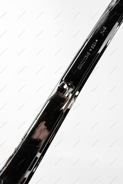 Молдинг переднего бампера нижний правый (FL) LADA GRANTA 2018- Lada LADA 8450100992