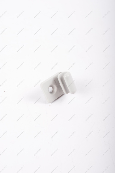 Держатель козырька ВАЗ-2110 солнцезащитного LADA 21100-8204096-00