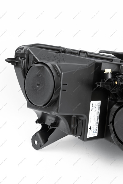 Фара левая RENAULT Logan/Рено Логан 2014- Renault RENAULT 260609450R