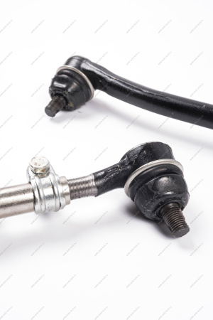 Комплект тяг рулевой трапеции ВАЗ-2121 Lada LADA 21210341400000