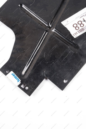 Брызговик двигателя ВАЗ-2121 левый Lada LADA 21210-2802021-00