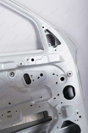 Дверь LADA Vesta/Веста передняя левая в цвет 221 Ледниковый (белый) АвтоВАЗ LADA 8450039379-221