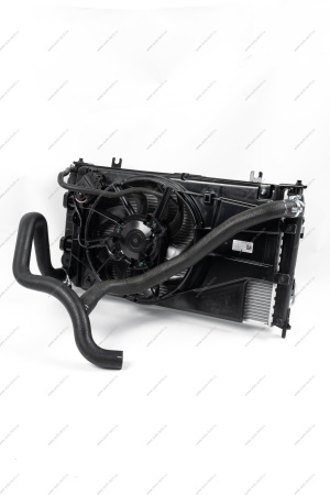 Радиатор охлаждения ВАЗ-2190/Datsun 2015- + рад.конд. с 1 эл. вент.и патрубками МКПП н/о в сборе Lada LADA 8450110795