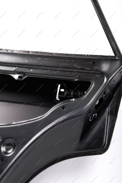 Дверь ВАЗ-2105 задняя правая (ЛАДА Ижевск) Lada LADA 21050-6200014-18