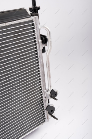 Радиатор охлаждения ВАЗ-2190/Datsun с 2015- + рад.конд.с эл.вент. и патрубками АКПП в сборе нов.обр. Lada LADA 21901130000814