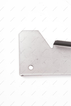 Кронштейн ВАЗ-2121 крепления фартука правый Lada LADA 21210840431400