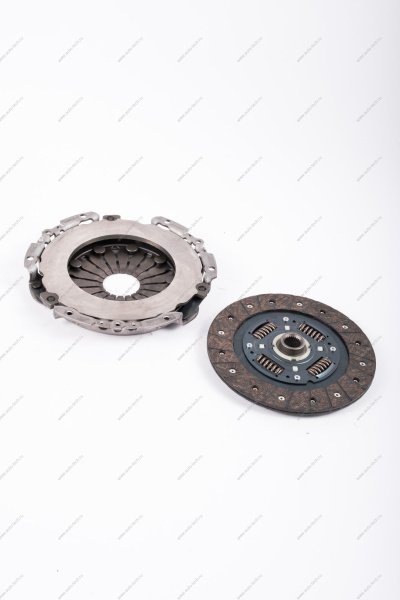Диск сцепления ведомый+нажимной без выжимн подш. КПП-JR5 к-т LADA XRAY/Vesta Trialli TRIALLI FR773