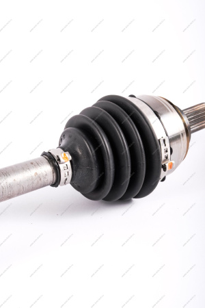 Привод правого переднего колеса (24*33зуб) LADA XRAY/Largus (GKN Driveline) Lada LADA 8450020013