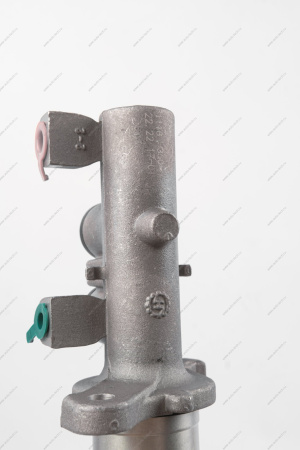 Цилиндр главный гидропривода тормозов ВАЗ-2190 Lada LADA 8460018716