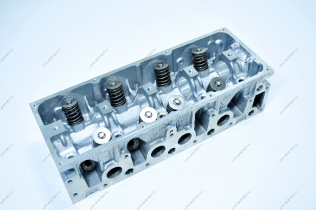 Головка блока цилиндров LADA Largus двигат 8 кл. K7M/K7J Renault RENAULT 7701475893 Головка блока цилиндров LADA Largus двигат 8 кл. K7M/K7J Renault RENAULT 7701475893