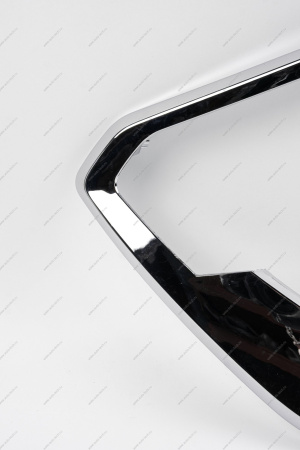 Молдинг переднего бампера нижний левый (хром) LADA Vesta FL Россия Россия 8450040053