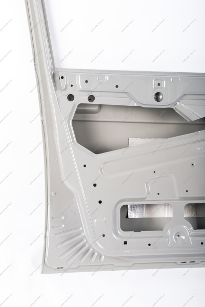 Дверь ВАЗ-2110/2170 передняя левая (катафорезный грунт) Lada LADA 21100610001570