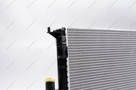 Радиатор охлаждения LADA Largus/RENAULT Logan под авто с кондиц. дв. K7M 8кл MARSHALL Marshall M4991002