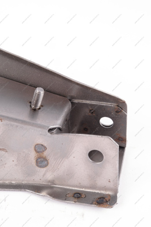 Кр-н ВАЗ-2101 крепления штанги (солдатик с косынкой) Kamaz KAMAZ 21010-5101202-61