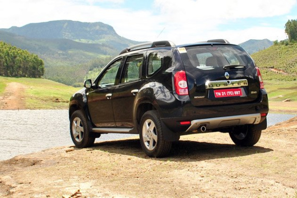 Крыло переднее правое RENAULT Duster крашеное Черная жемчужина 676 Renault RENAULT 631007297R-676