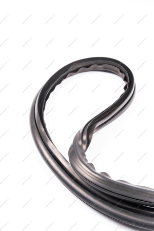 Уплотнитель стекла ВАЗ-2121 боковины правый/левый (БРТ) Lada LADA 21215403122Р