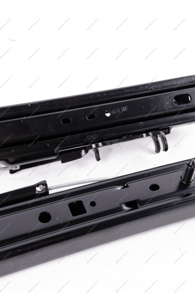 Комплект направляющих сидения левого (водителя) LADA Largus Renault RENAULT 6001550383