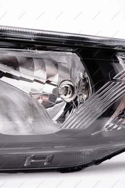 Фара левая под гидрокорректор (FL) LADA GRANTA 2018- ORIGINAL Lada LADA 8450100857