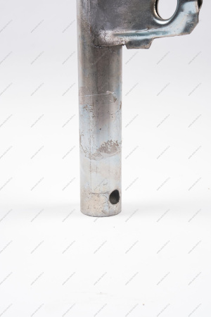 Кр-н бампера ВАЗ-2105 правый Lada LADA 21050-2803016-00