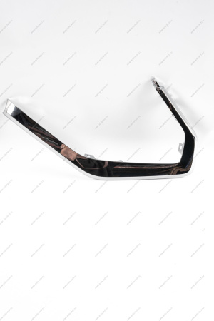 Молдинг LADA Vesta SW Cross FL переднего бампера нижний правый (хром Lada LADA 8450041566