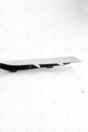 Накладка нижней решётки бампера окрашенная LADA Xray Cross Lada LADA 8450022531