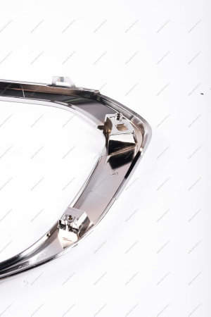 Молдинг переднего бампера нижний левый (хром) LADA Largus (FL) NEW Lada LADA 8450090636