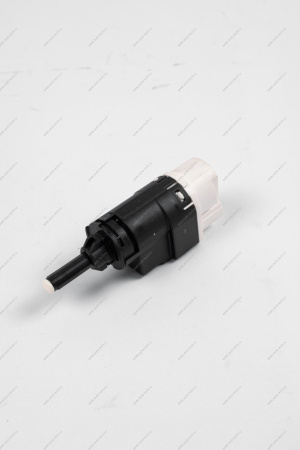 Выключатель стоп-сигнала Renault Logan, LAGRUS, Clio, Laguna II (8кл) RENAULT RENAULT 253206170R