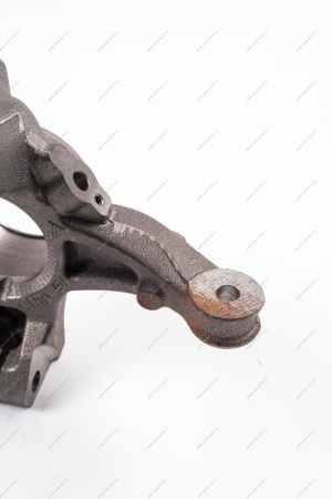 Кулак поворотный передний правый с АБС LADA XRAY Renault RENAULT 400143444R