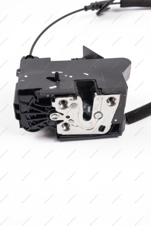 Замок задней двери правый LADA Vesta FL Lada LADA 8450040363