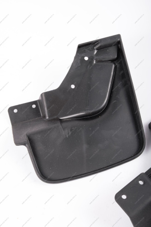 Брызговики переднего крыла ВАЗ-2123 правый+левый (Шеви-Бертоне) к-т Lada LADA 2123084035121355