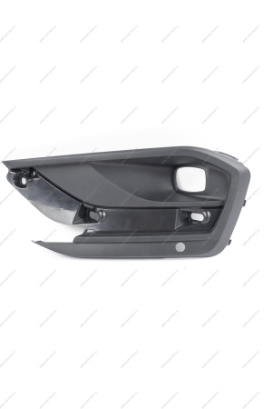 Облицовка ПТФ левая под парктроник LADA Vesta FL Lada LADA 8450041597