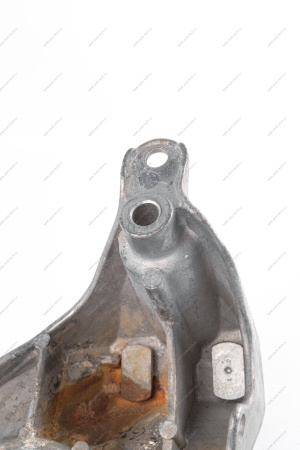 Кронштейн LADA XRAY/Largus левой опоры подвески двигателя (P4M,P4P-BVR5,BVI5) (2 шпильки) Lada LADA 8450020020