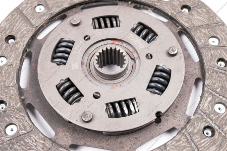 Комплект сцепления (корзина, диск, подшипник выжимной) ВАЗ-21213 дв.1,7 (фирм. упак. LADA) Lada LADA 21213160100000