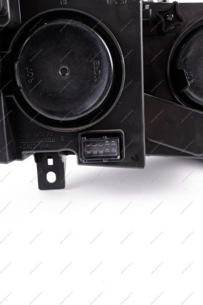 Блок-фара левая СЕРАЯ окантовка LADA NIVA TRAVEL c 16.01.2024 ORIGINAL Lada LADA 8450087159