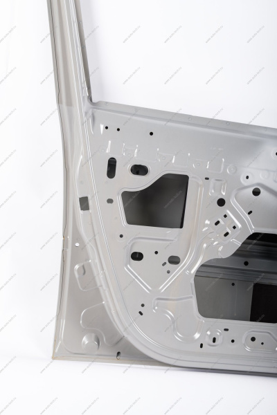 Дверь передняя левая LADA Largus/Лада Ларгус (с отв.под широкий молдинг. с отв . под личинку) (катафорезный грунт) Lada LADA 801013696R