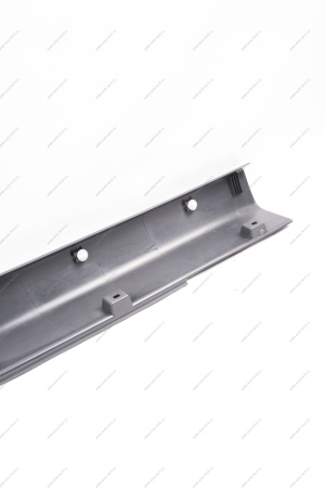 Облицовка LADA Largus Cross (FL) NEW порога левая ( с клипсами) Lada LADA 8450091453