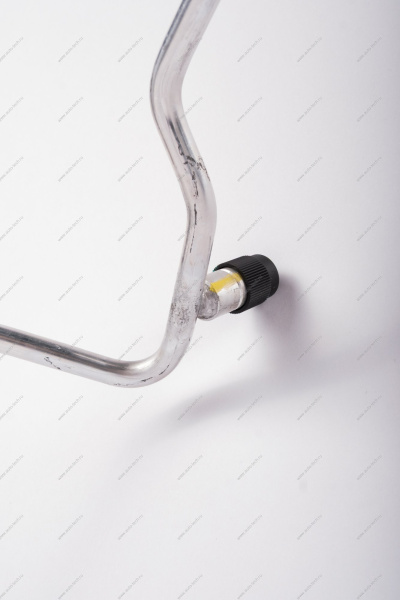 Трубопровод конденсатора (с датчиком 921366801R) (задний) LADA XRAY/Largus FL Lada LADA 8450020646