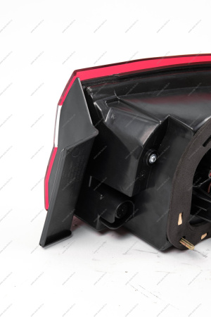 Фонарь задний наружный левый светодиодный LADA Vesta FL Россия Россия 8450040003